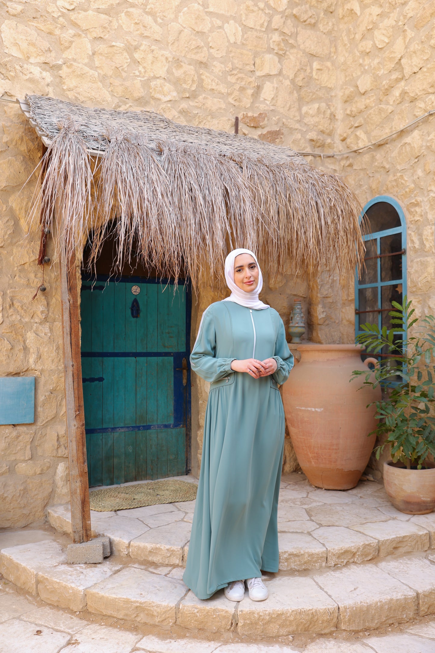 Flowy Pocket Abaya