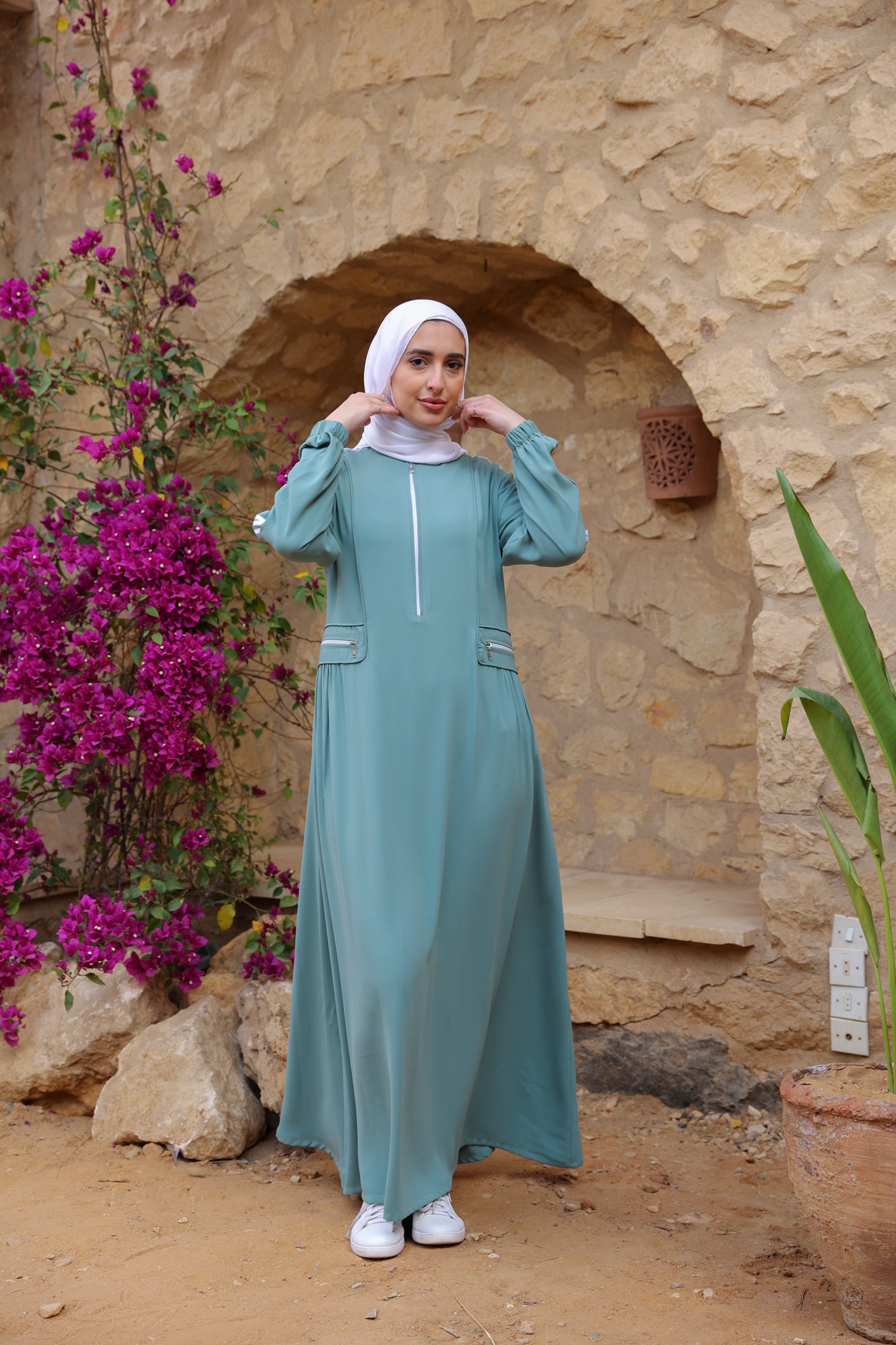 Flowy Pocket Abaya