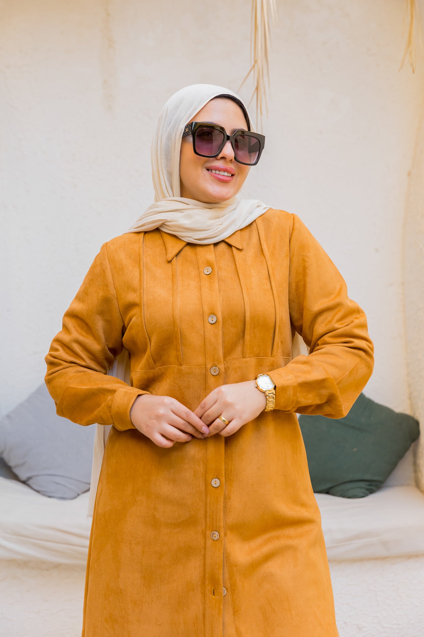 قميص روبي الفاخر