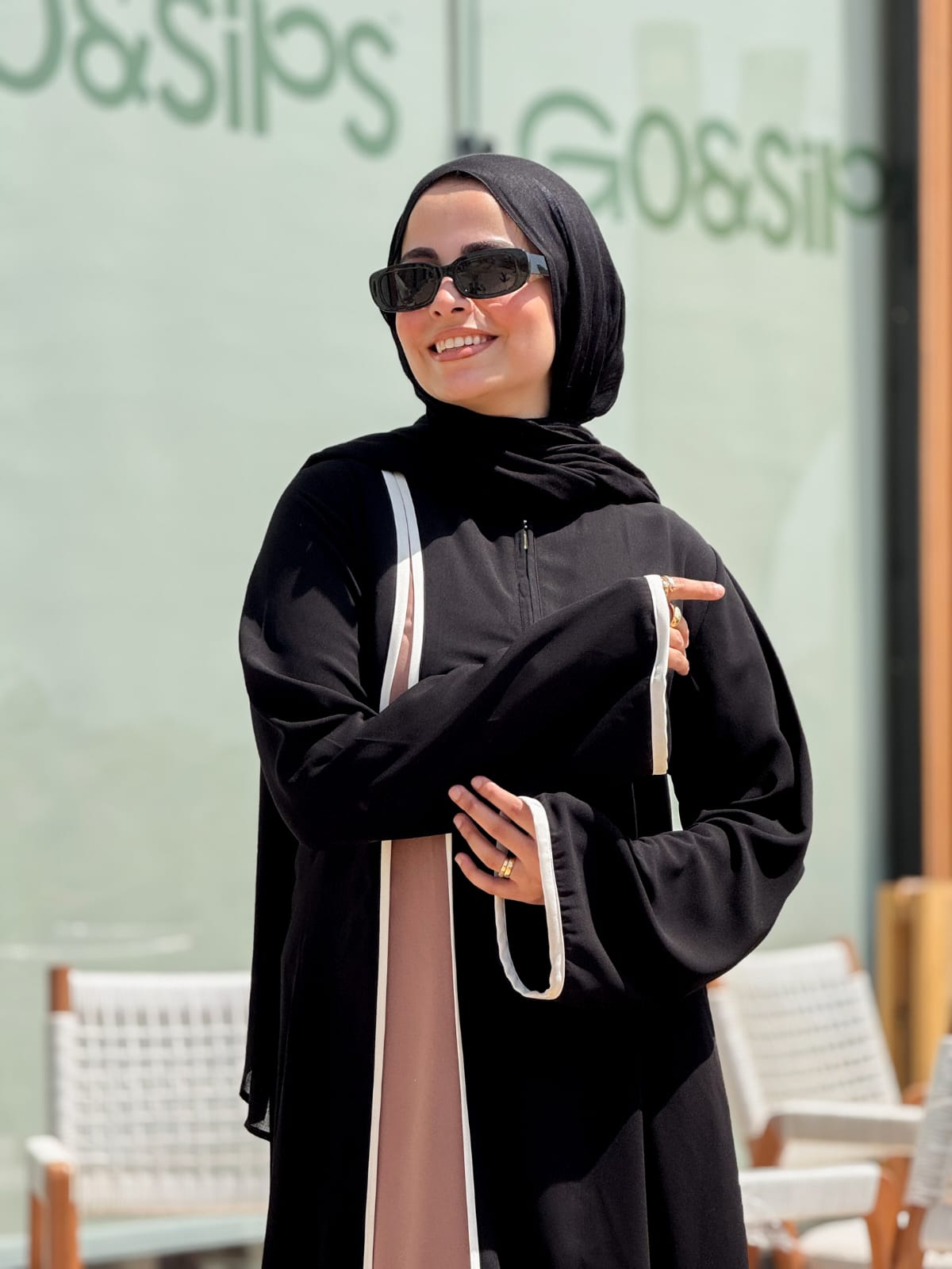 White Line Abaya