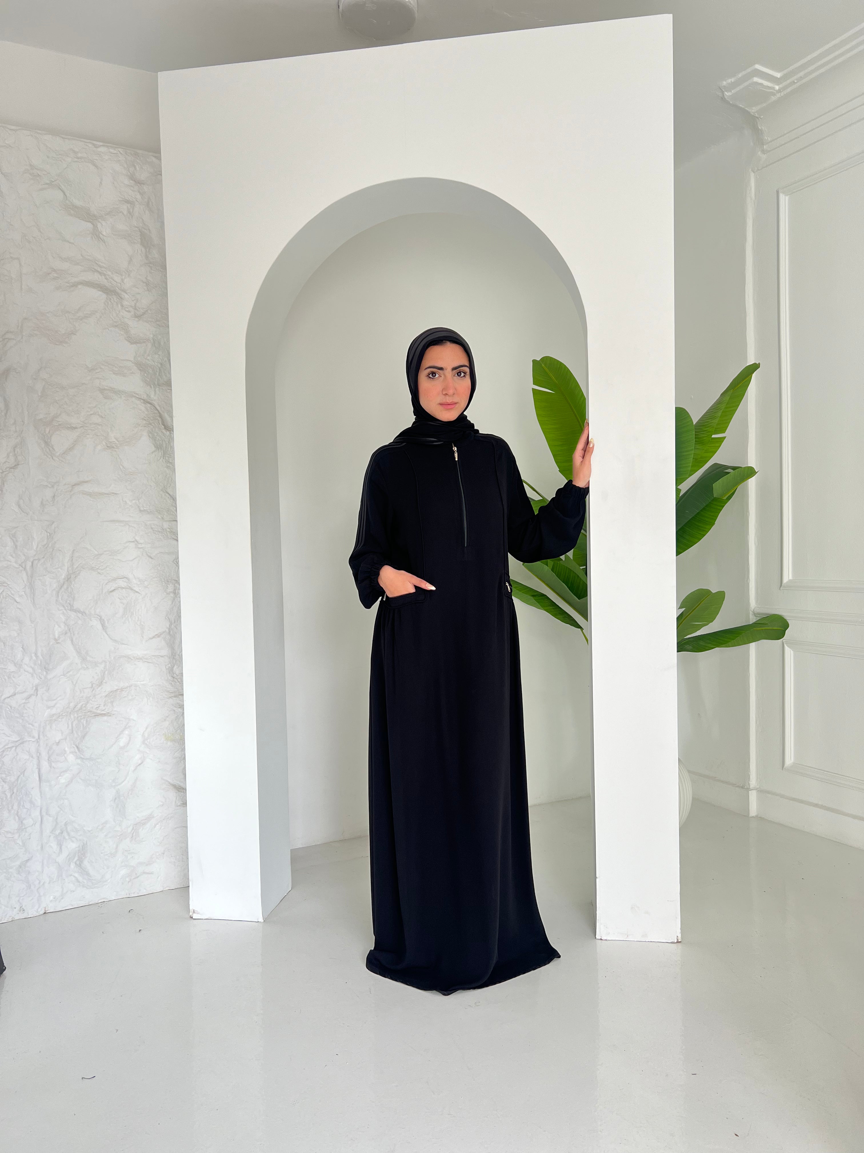 Flowy Pocket Abaya