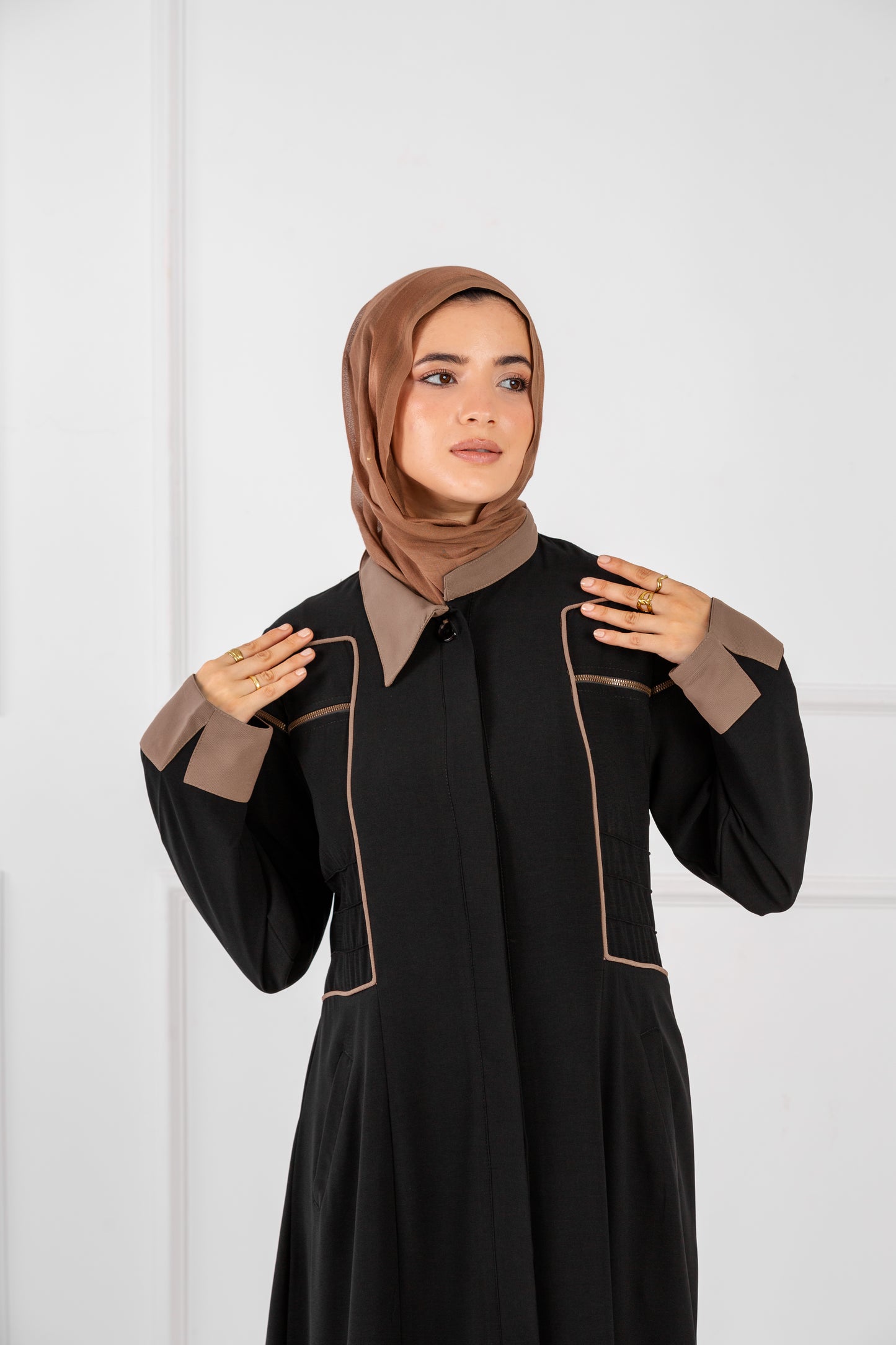 عباية أنيق