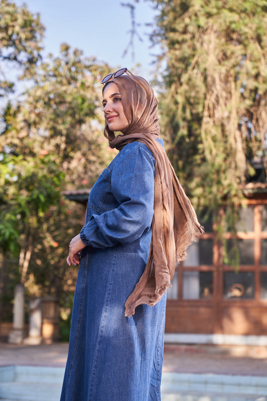 عباية من قماش الدنيم الملتوي